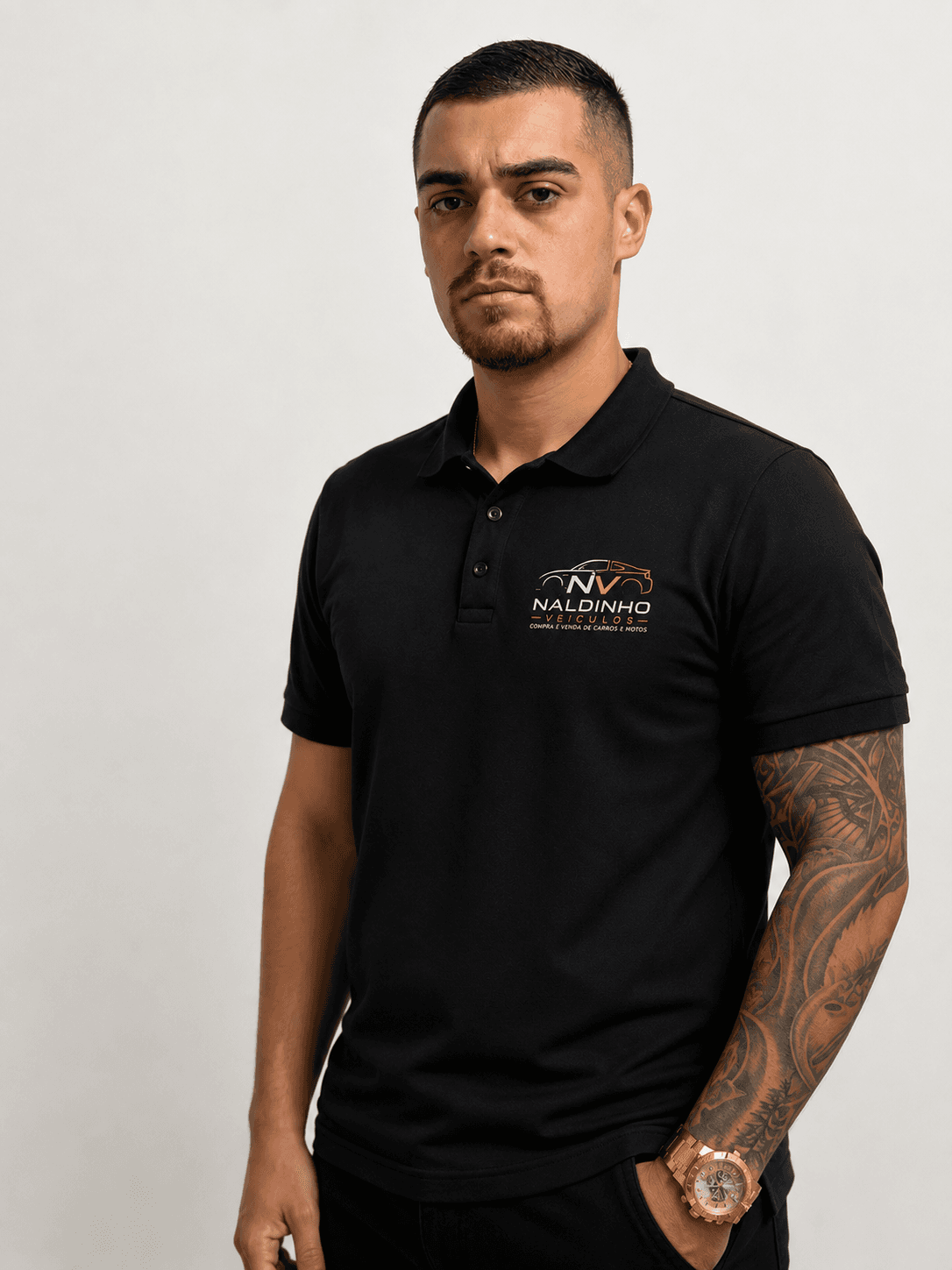 Alan, vendedor da Naldinho Veículos